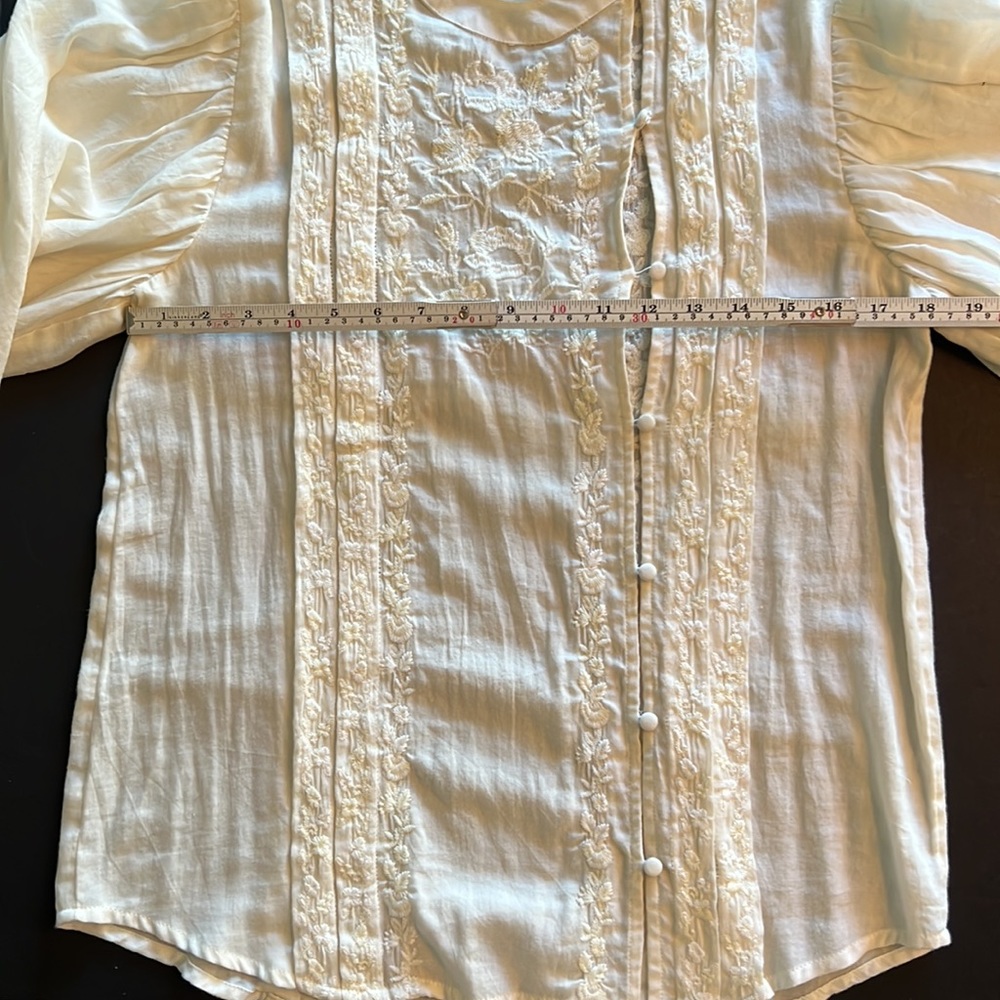 Free People embroidered peasant blouse-puff sleeves-NWOT - Picture 9 of 10
